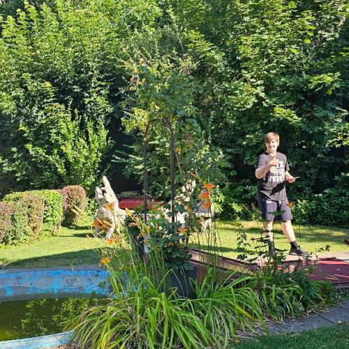 20250702 3a Minigolf & Münze