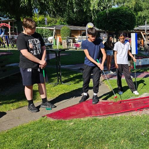 20250702 3a Minigolf & Münze