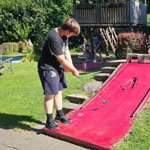 20250702 3a Minigolf & Münze