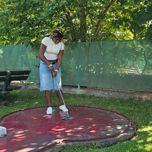 20250702 3a Minigolf & Münze